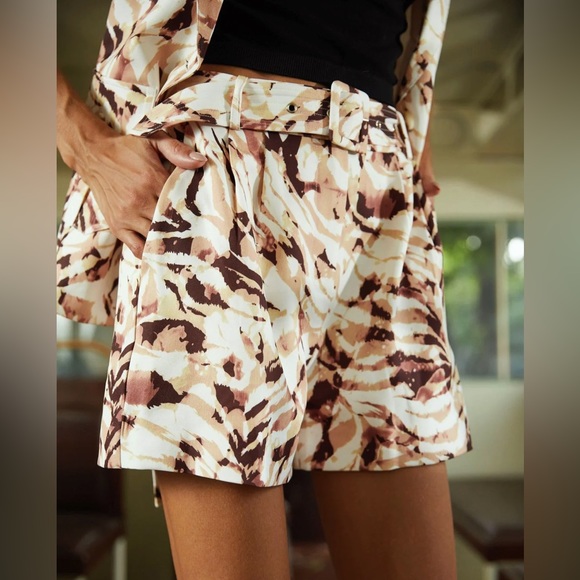 Pants - DIONNE LEOPARD SHORT (FINAL CALL)